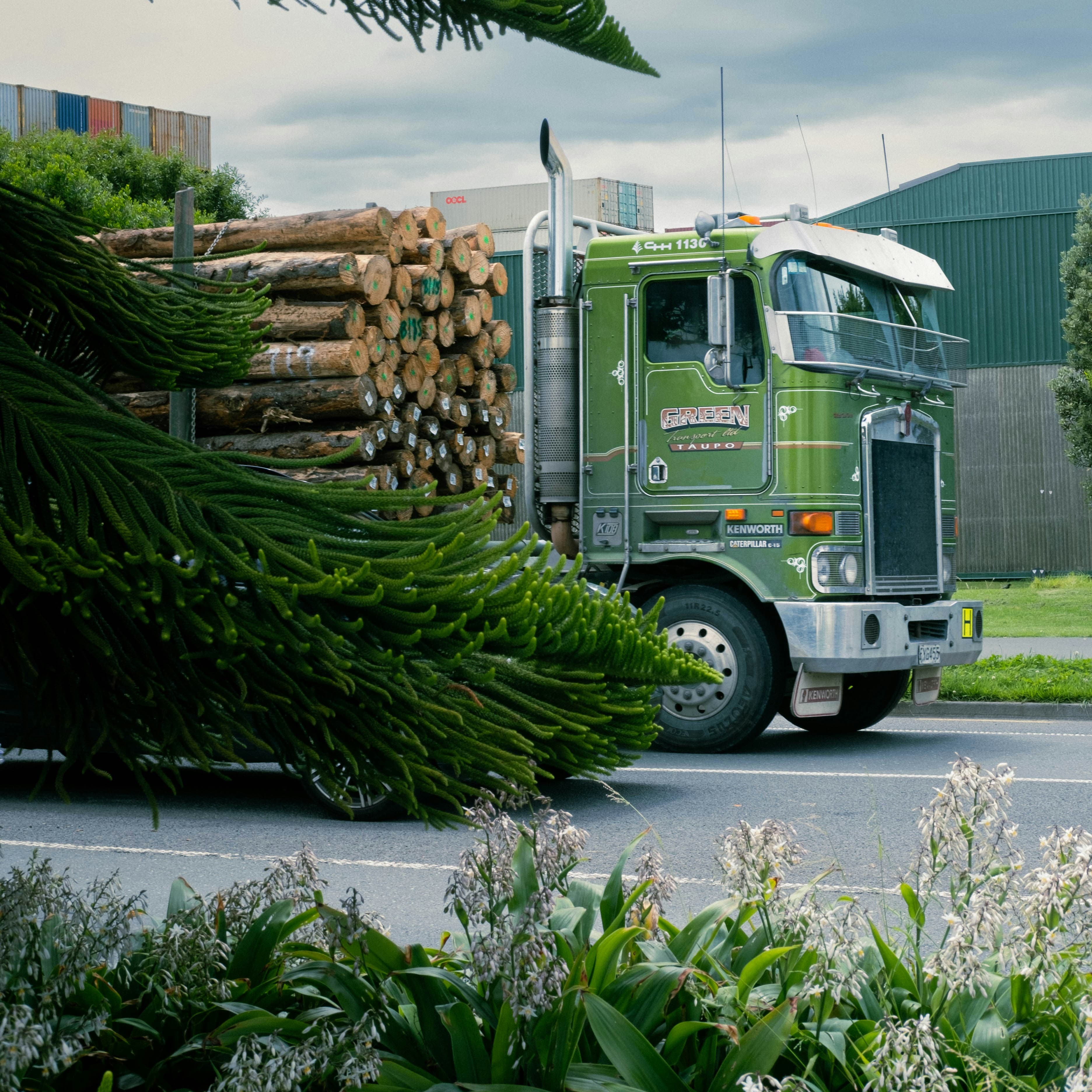 Commercial Utility Trucks: Fleet Inventory and Upfit Guide for Better Work Vehicles